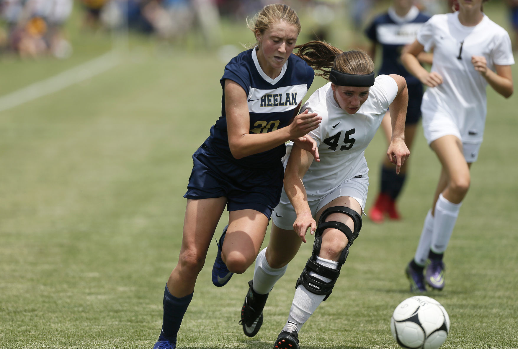 060718mp-1A-Bishop-Heelan-5